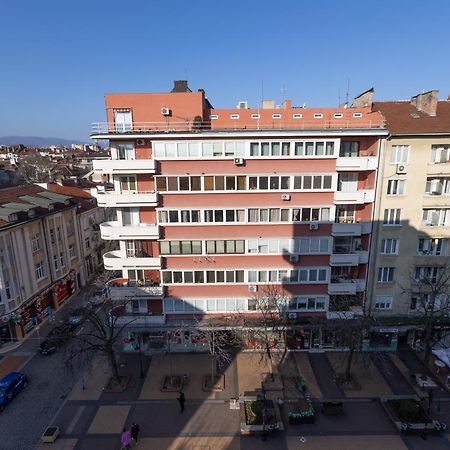 1Bdr Flat In Center Of Sofia Vitoshka Blvd Daire Dış mekan fotoğraf